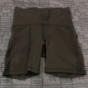 Black Train Times Short 6”